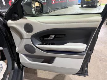 Land Rover Range Rover Evoque 2.0 TD4 Autobiography SUV 5dr Diesel Auto 4WD Euro 6 (s/s) (180 
