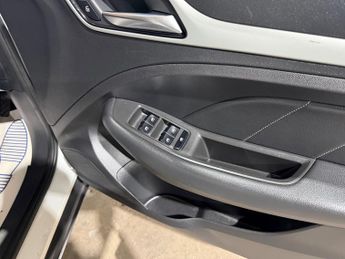 MG ZS 1.0 T-GDI Exclusive SUV 5dr Petrol Auto Euro 6 (111 ps)