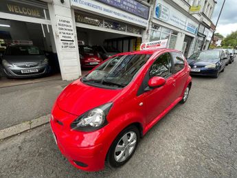 Toyota AYGO 1.0 VVT-i Go Hatchback 5dr Petrol Manual Euro 5 (67 ps)