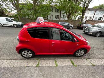 Toyota Aygo 1.0 VVT-i Go Hatchback 5dr Petrol Manual Euro 5 (67 ps)