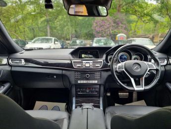 Mercedes-Benz E Class 2.0 E250 AMG Night Edition (Premium) Saloon 4dr Petrol G-Tronic+