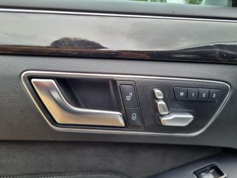 Mercedes-Benz E Class 2.0 E250 AMG Night Edition (Premium) Saloon 4dr Petrol G-Tronic+
