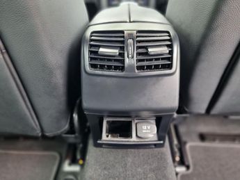 Mercedes-Benz E Class 2.0 E250 AMG Night Edition (Premium) Saloon 4dr Petrol G-Tronic+