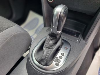 Volkswagen Touran 1.4 TSI SE MPV 5dr Petrol DSG Euro 5 (140 ps)