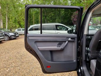 Volkswagen Touran 1.4 TSI SE MPV 5dr Petrol DSG Euro 5 (140 ps)