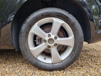 Volkswagen Touran 1.4 TSI SE MPV 5dr Petrol DSG Euro 5 (140 ps)