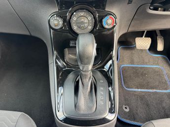 Ford Fiesta 1.0T EcoBoost Zetec Hatchback 5dr Petrol Powershift Euro 6 (100 