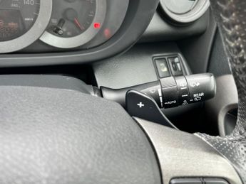 Toyota RAV4 2.2 D-CAT XT-R SUV 5dr Diesel Auto 4WD Euro 5 (150 ps)