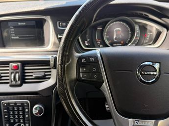 Volvo V40 1.5 T3 R-Design Nav Plus Hatchback 5dr Petrol Auto Euro 6 (s/s) 