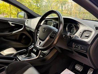 Volvo V40 1.5 T3 R-Design Nav Plus Hatchback 5dr Petrol Auto Euro 6 (s/s) 