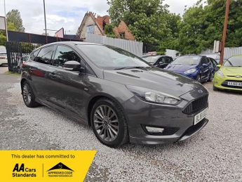 Ford Focus 1.5 TDCi ST-Line Hatchback 5dr Diesel Manual Euro 6 (s/s) (120 p