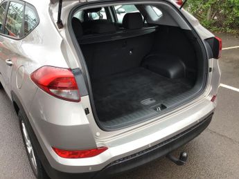 Hyundai Tucson 1.7 CRDi Blue Drive SE Nav SUV 5dr Diesel DCT Euro 6 (s/s) (141 