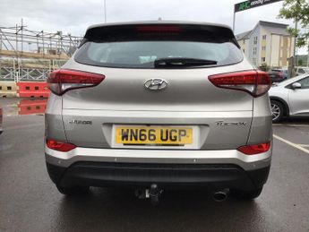 Hyundai Tucson 1.7 CRDi Blue Drive SE Nav SUV 5dr Diesel DCT Euro 6 (s/s) (141 