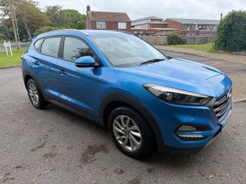 Hyundai Tucson 2.0 CRDi SE Nav SUV 5dr Diesel Auto 4WD Euro 6 (136 ps)
