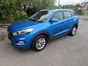Hyundai Tucson 2.0 CRDi SE Nav SUV 5dr Diesel Auto 4WD Euro 6 (136 ps)