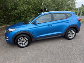 Hyundai Tucson 2.0 CRDi SE Nav SUV 5dr Diesel Auto 4WD Euro 6 (136 ps)