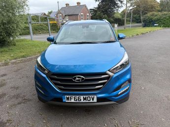 Hyundai Tucson 2.0 CRDi SE Nav SUV 5dr Diesel Auto 4WD Euro 6 (136 ps)