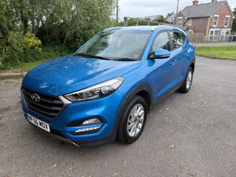Hyundai Tucson 2.0 CRDi SE Nav SUV 5dr Diesel Auto 4WD Euro 6 (136 ps)