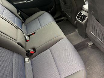 Hyundai Tucson 2.0 CRDi SE Nav SUV 5dr Diesel Auto 4WD Euro 6 (136 ps)