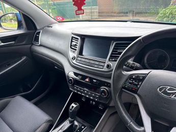 Hyundai Tucson 2.0 CRDi SE Nav SUV 5dr Diesel Auto 4WD Euro 6 (136 ps)