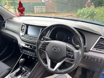 Hyundai Tucson 2.0 CRDi SE Nav SUV 5dr Diesel Auto 4WD Euro 6 (136 ps)