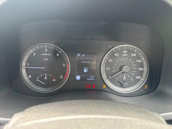 Hyundai Tucson 2.0 CRDi SE Nav SUV 5dr Diesel Auto 4WD Euro 6 (136 ps)
