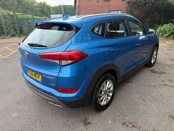 Hyundai Tucson 2.0 CRDi SE Nav SUV 5dr Diesel Auto 4WD Euro 6 (136 ps)