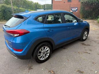 Hyundai Tucson 2.0 CRDi SE Nav SUV 5dr Diesel Auto 4WD Euro 6 (136 ps)