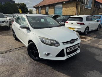 Ford Focus 1.6 Zetec Hatchback 5dr Petrol Manual Euro 5 (105 ps)