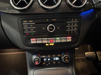 Mercedes-Benz B Class 1.6 B200 AMG Line (Premium Plus) MPV 5dr Petrol 7G-DCT Euro 6 (s