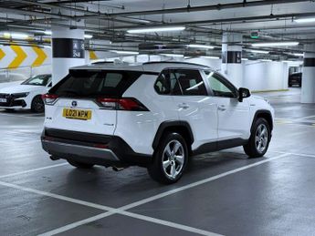 Toyota RAV4 2.5 VVT-h GPF Design SUV 5dr Petrol Hybrid CVT Euro 6 (s/s) (218