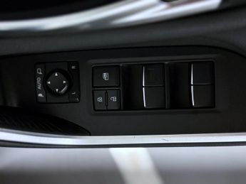 Toyota RAV4 2.5 VVT-h GPF Design SUV 5dr Petrol Hybrid CVT Euro 6 (s/s) (218