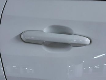 Toyota RAV4 2.5 VVT-h GPF Design SUV 5dr Petrol Hybrid CVT Euro 6 (s/s) (218