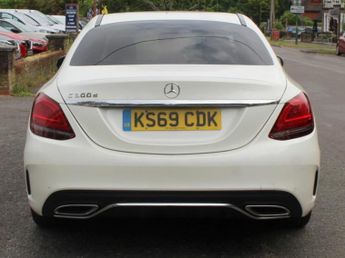 Mercedes-Benz C Class 2.0 C300d AMG Line (Premium) Saloon 4dr Diesel G-Tronic+ Euro 6 