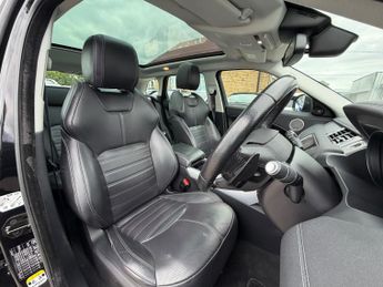 Land Rover Range Rover Evoque 2.0 TD4 HSE Dynamic SUV 5dr Diesel Auto 4WD Euro 6 (s/s) (180 ps