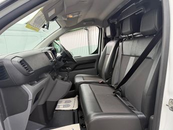 Vauxhall Vivaro 1.5 Turbo D 2700 Dynamic Panel Van 6dr Diesel Manual L1 H1 Euro 