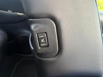 Nissan LEAF 30kWh Tekna Hatchback 5dr Electric Auto (109 bhp)