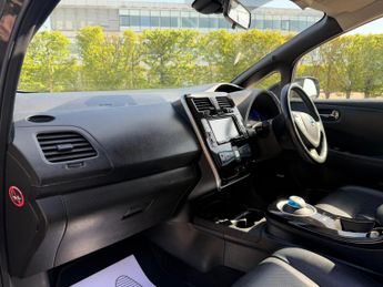 Nissan LEAF 30kWh Tekna Hatchback 5dr Electric Auto (109 bhp)