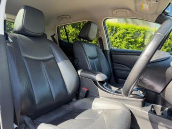Nissan LEAF 30kWh Tekna Hatchback 5dr Electric Auto (109 bhp)