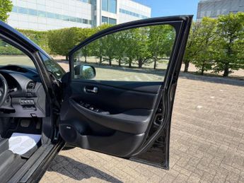 Nissan LEAF 30kWh Tekna Hatchback 5dr Electric Auto (109 bhp)