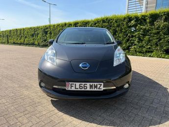 Nissan LEAF 30kWh Tekna Hatchback 5dr Electric Auto (109 bhp)