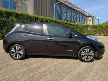 Nissan LEAF 30kWh Tekna Hatchback 5dr Electric Auto (109 bhp)