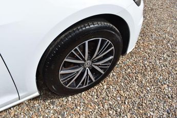 Volkswagen Golf 1.4 TSI SE Nav DSG Euro 6 (s/s) 5dr