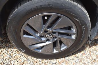 Nissan Qashqai 1.3 DIG-T MHEV Acenta Premium XTRON Euro 6 (s/s) 5dr