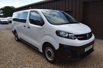 Vauxhall Vivaro 50kWh Combi Auto LWB 5dr (9 Seat, 7.4kW Charger)