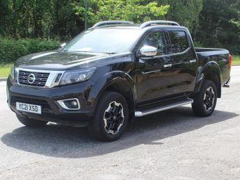 Nissan Navara 2.3 dCi Tekna Pickup Double Cab 4dr Diesel Auto 4WD Euro 6 (190 