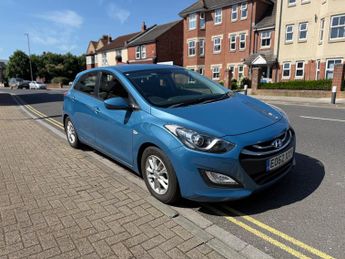 Hyundai i30 1.6 CRDi Active Hatchback 5dr Diesel Auto Euro 5 (110 ps)