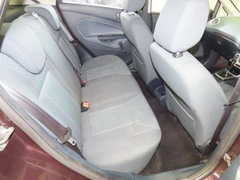 Ford Fiesta 1.4 Zetec Hatchback 5dr Petrol Automatic (154 g/km, 94 bhp)
