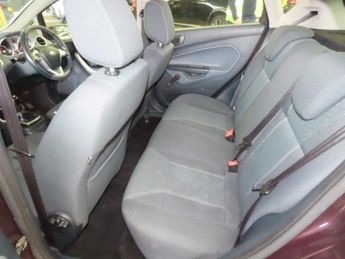 Ford Fiesta 1.4 Zetec Hatchback 5dr Petrol Automatic (154 g/km, 94 bhp)