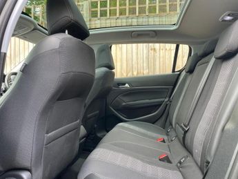 Peugeot 308 1.5 BlueHDi Allure Hatchback 5dr Diesel EAT 8 Spd Euro 6 (s/s) (